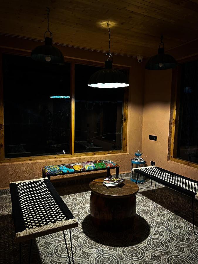 La Hault Hotel Sissu Eksteriør billede